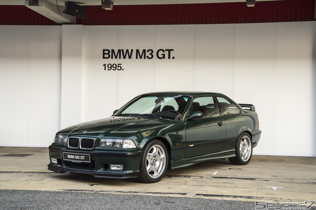 「M3 GT」（1995）「E36」をベースに登場、356台の限定車で、専用のフロント＆リアスポイラーを装着、ブリティッシュ・レーシング・グリーンカラーが印象的なモデルだ。3リットル直列6気筒DOHCエンジン最高馬力 295ps