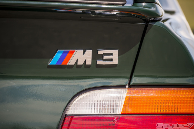 「M3 GT」（1995）「E36」をベースに登場、356台の限定車で、専用のフロント＆リアスポイラーを装着、ブリティッシュ・レーシング・グリーンカラーが印象的なモデルだ。3リットル直列6気筒DOHCエンジン最高馬力 295ps