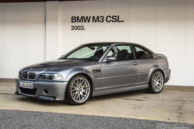 「M3 CSL」（2003）「E46」をベースにした3代目だ。6速SMGIIを採用し、カーボン素材のボディは大幅に軽量化され、M3は次のステージへ。3.2リットル直列6気筒DOHCエンジン最高馬力 360ps