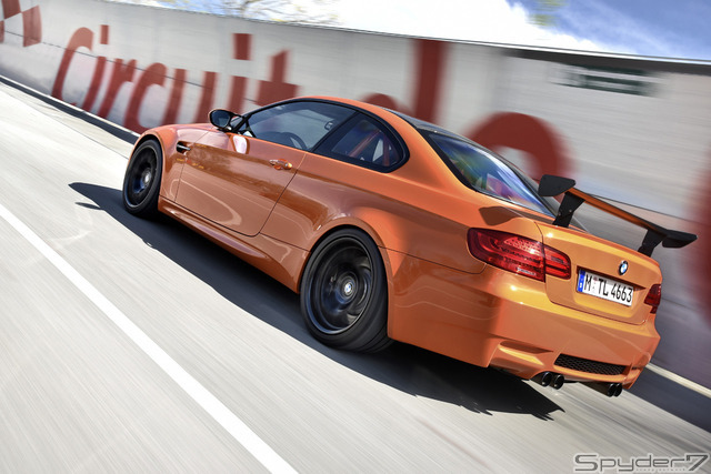 「M3 GTS」（2010）「E92型」をベース。排気量を4リットルに拡大、直6からV8へ変更されたエンジンはM3マニアに賛否両論を巻き起こし、ハイパワーと引換に失ったものとは？M3にとって直6とは？　M3の未来を不安視する声も。4リットルV型8気筒最高馬力 420ps