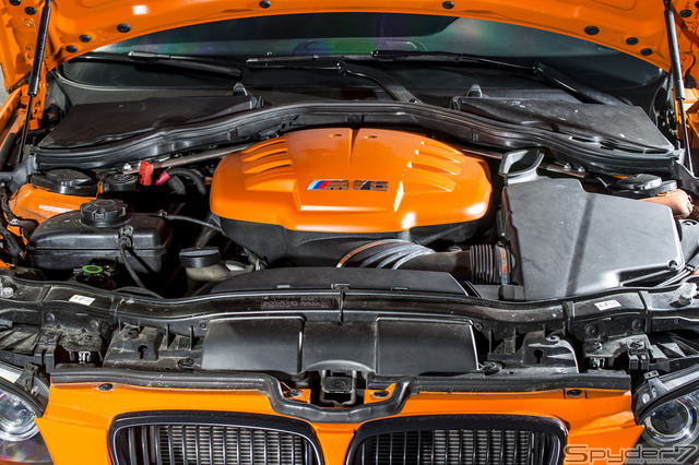 「M3 GTS」（2010）「E92型」をベース。排気量を4リットルに拡大、直6からV8へ変更されたエンジンはM3マニアに賛否両論を巻き起こし、ハイパワーと引換に失ったものとは？M3にとって直6とは？　M3の未来を不安視する声も。4リットルV型8気筒最高馬力 420ps