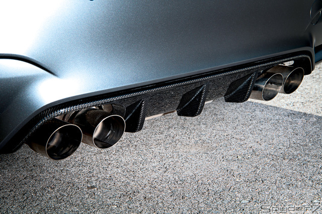 「M4 GTS」（2016）「F82」をベースにした5代目。排気量をダウンサイジング、M3の原点とも言える「ストレート6」への回帰「M4」の車名など、新たな次世代M3・M4の誕生だ。3リットル直列6気筒Mツインパワー ターボ最高馬力 431ps