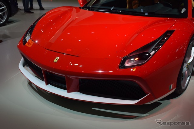 フェラーリ 488 GTB ミハエル・シューマッハ仕様（パリモーターショー16）