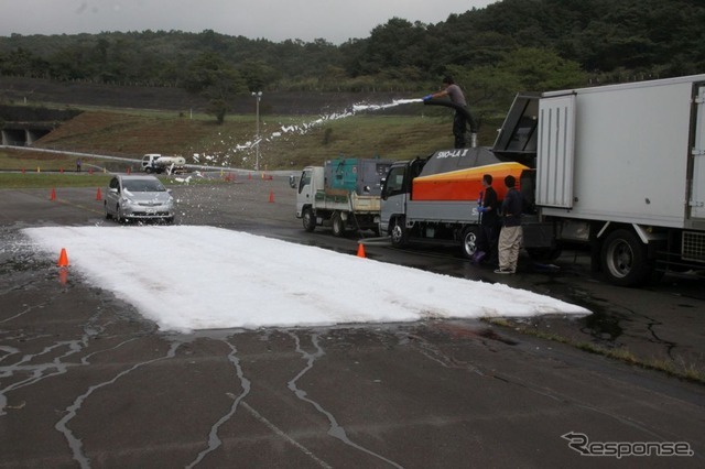 コースに設けられた圧雪路ゾーン