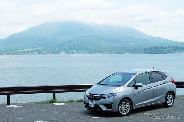 鹿児島県薩摩半島の磯海水浴場近辺にて。