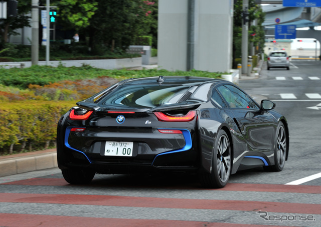 BMW i8