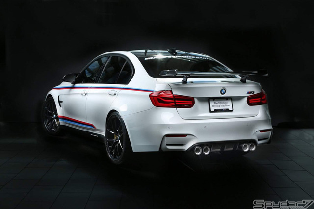 黒い官能...BMW、M3/M4用新パーツを初公開