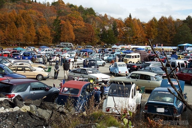 フレンチブルーミーティング2016!!２日目、会場の車山高原は素晴らしい天気に恵まれた。