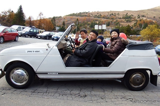 車両だけではなくこの笑顔もこのイベントを訪れる楽しみの一つ。