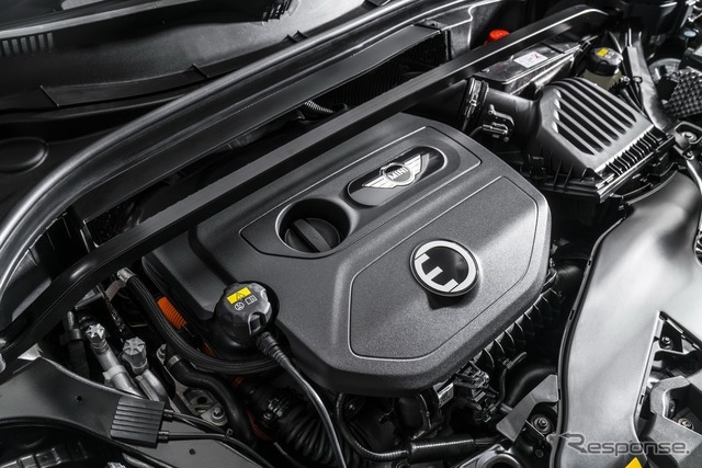 MINI クロスオーバー 新型のPHV