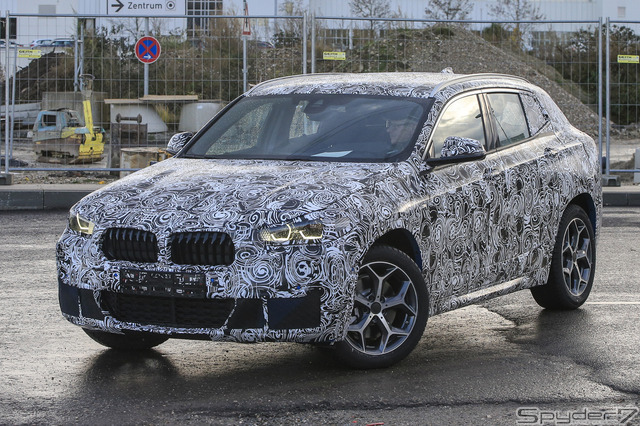 BMW X2市販型　スクープ写真