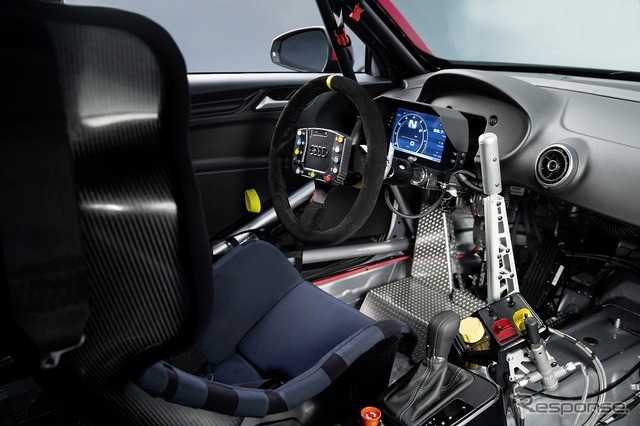 アウディ RS3 LMS TCR SEQ