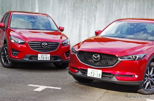 マツダ CX-5 新型（右）と従来型（左）