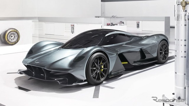 アストンマーティンとレッドブルのAM-RB 001