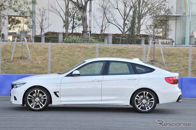 【BMW 320iグランツーリスモ】新デザインライトと新エンジンを採用3シリーズの5ドアハッチバック［写真蔵］