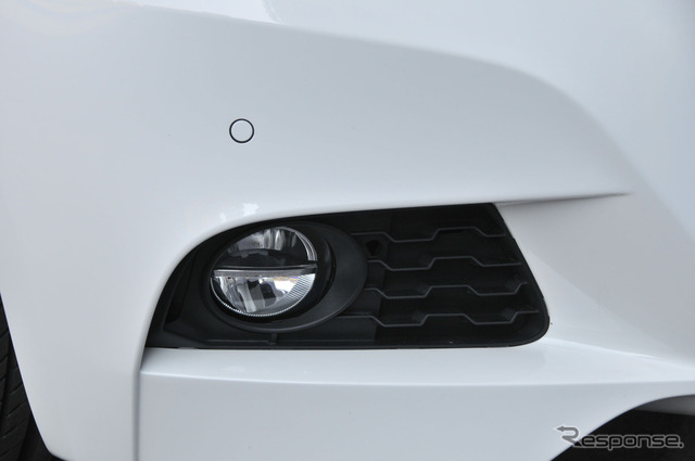 【BMW 320iグランツーリスモ】新デザインライトと新エンジンを採用3シリーズの5ドアハッチバック［写真蔵］