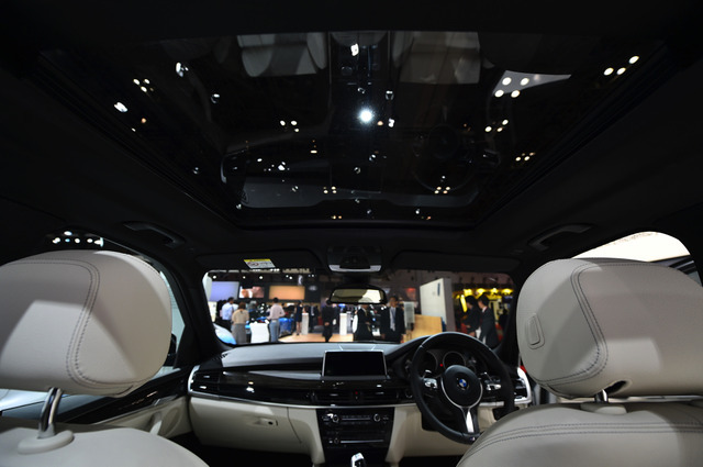 BMW X5 xDrive40e（東京モーターショー15）