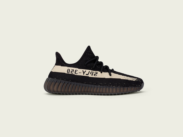 アディダス オリジナルス、「YEEZY BOOST 350 V2」新色発売