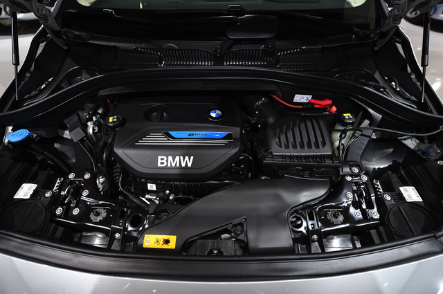 BMW X5 xDrive40e（東京モーターショー15）