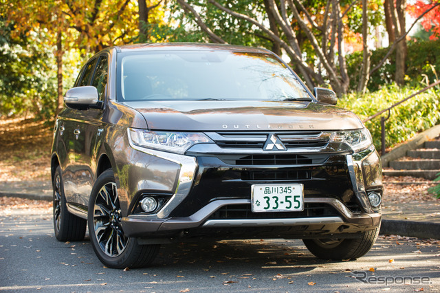 三菱 アウトランダーPHEV（オプション装着車）