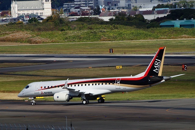 MRJ（三菱リージョナルジェット）初飛行のようす