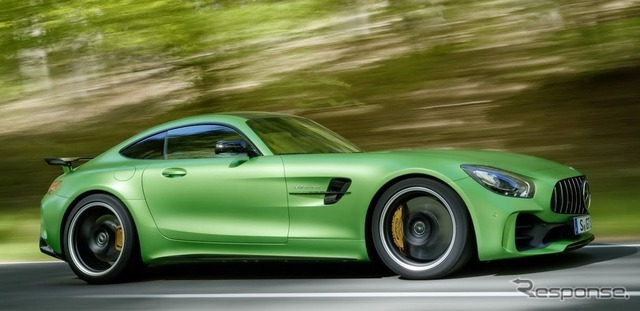 メルセデスAMG GT R