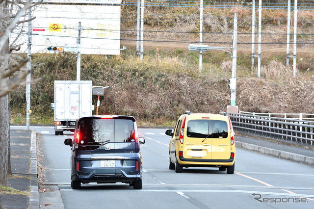 一般道路の試乗コースも用意。自由に走ってもらう